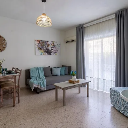 Vision 1-bedroom In شقة *